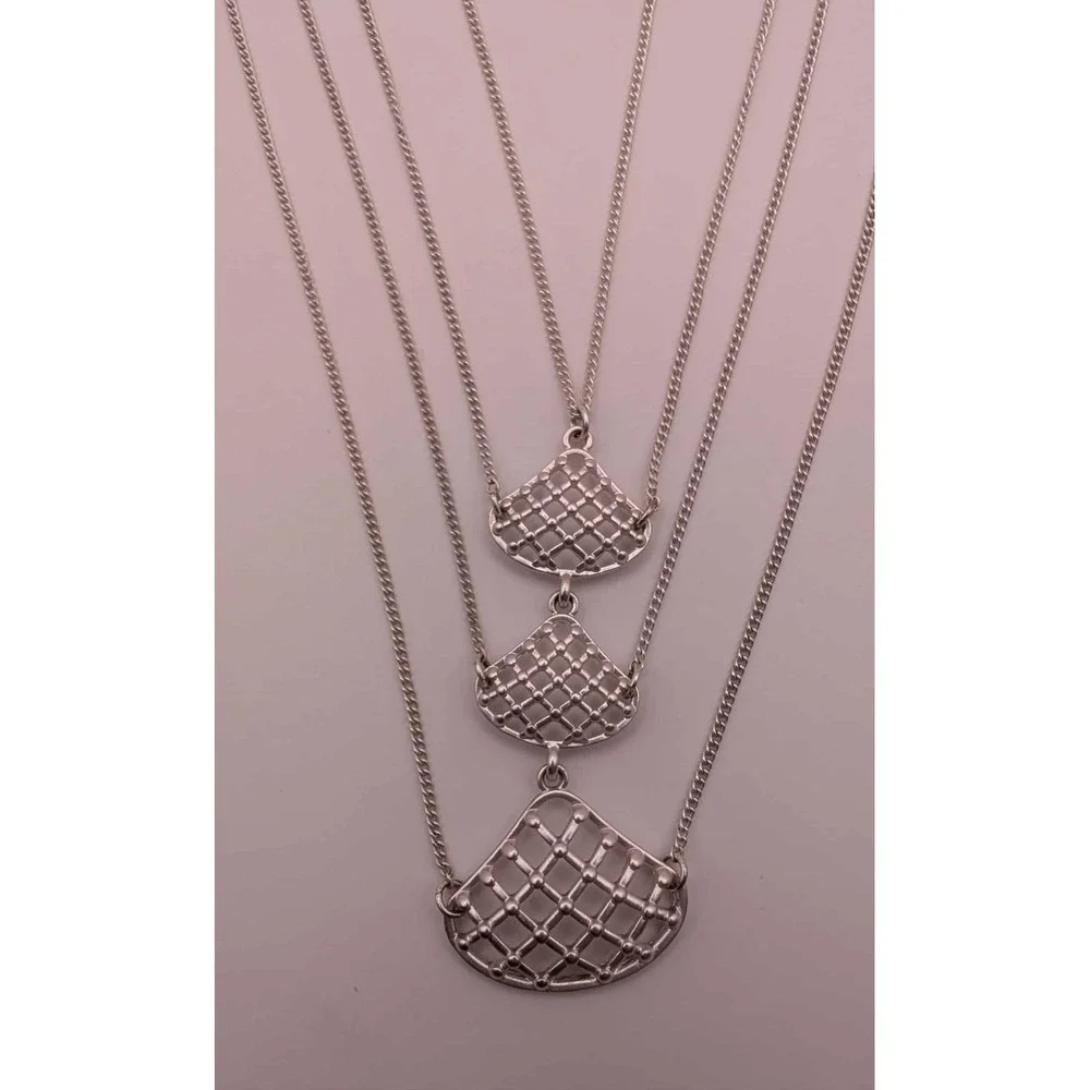 Vintage‎ 3 Strand Silver Toned Necklace With Pendants